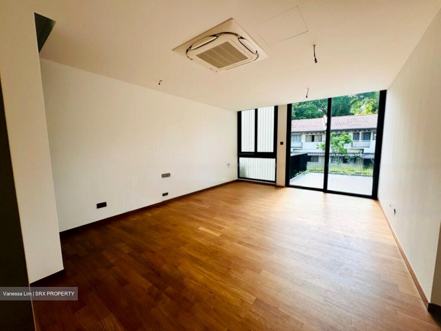 Regent Villas (D10), Terrace #471688471